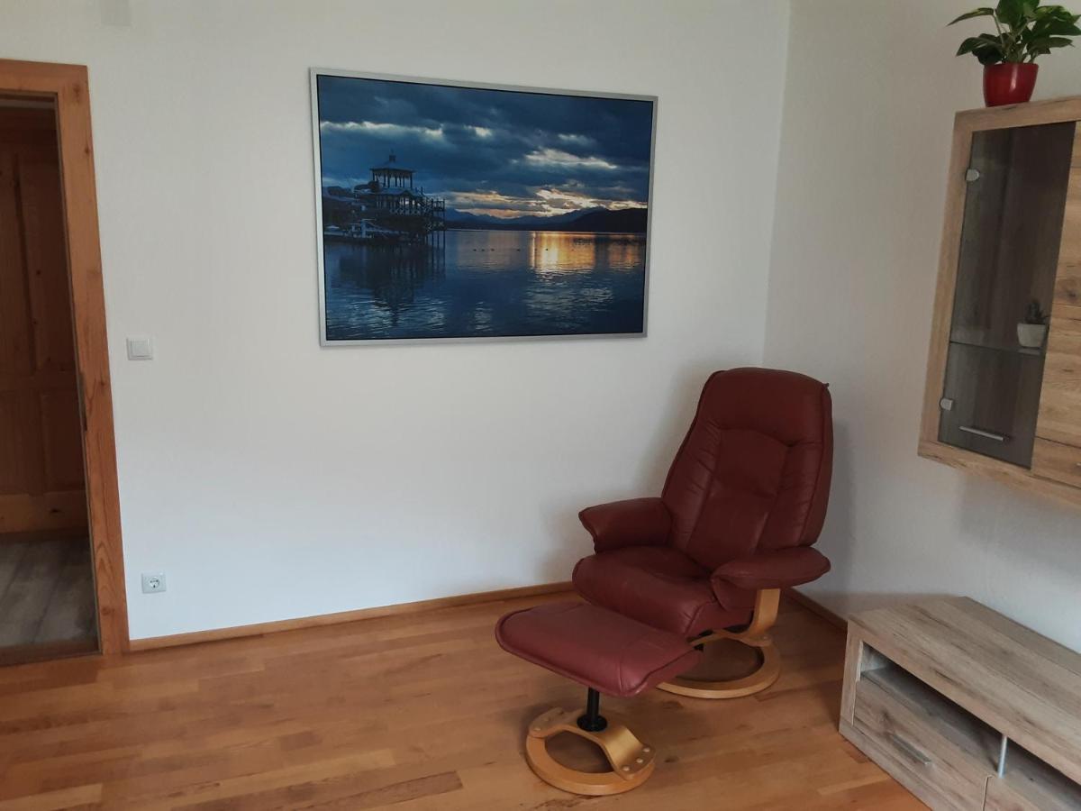 Apartment - Ferienwohnung 1 Treffen Am Ossiachersee Exterior photo